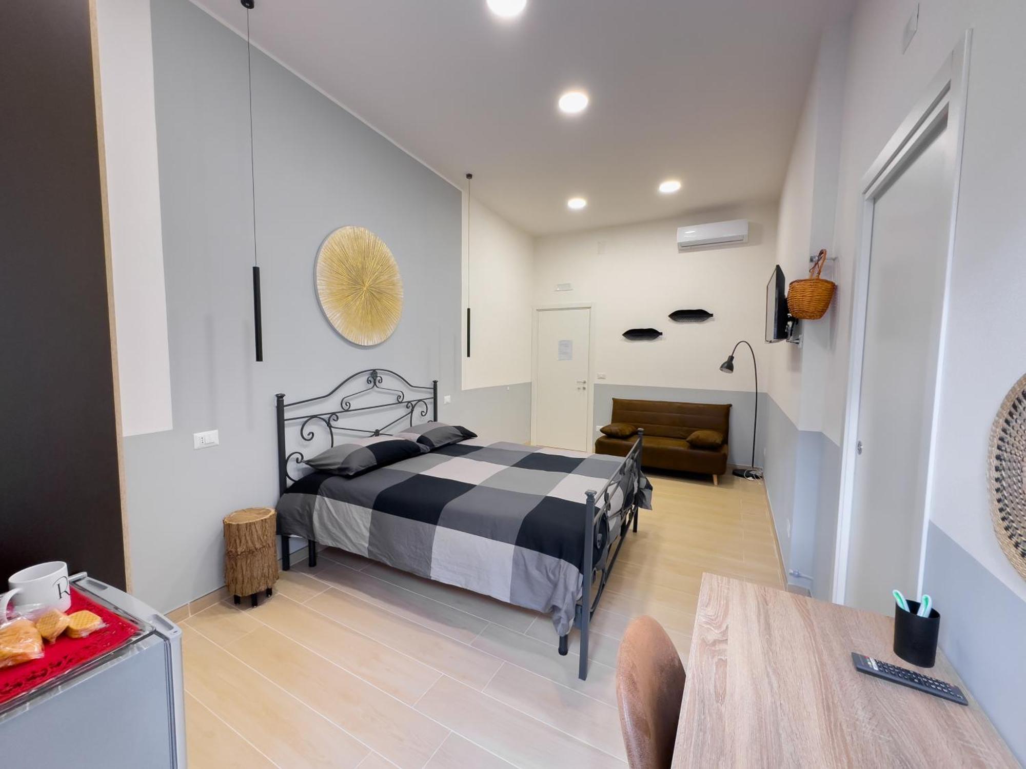 Real Poggio Hotel Наполи Екстериор снимка