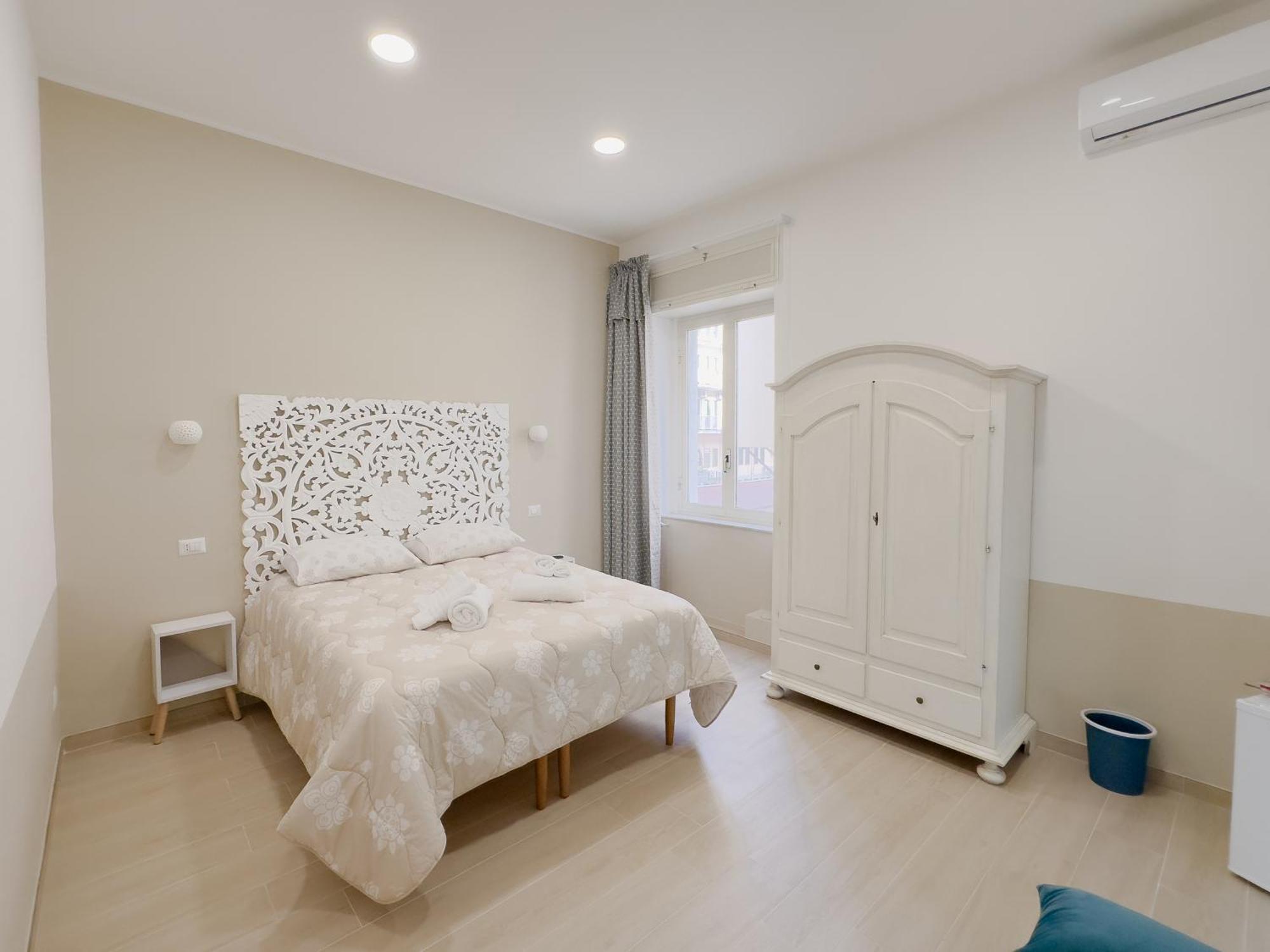 Real Poggio Hotel Наполи Екстериор снимка